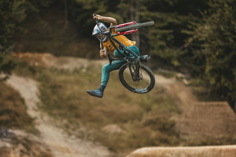 Connor MacFarlane - Life Of A Pro